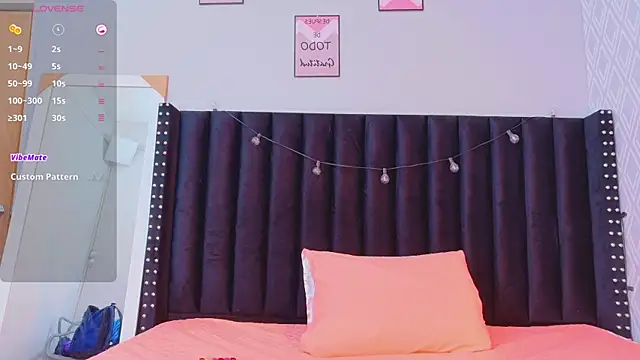 littleebonymommy online show from September 2025 08:32:01 PM