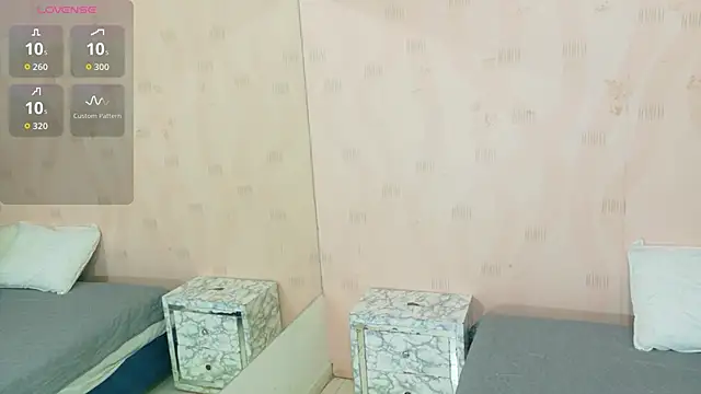 littleebonymommy online show from November 2025 02:54:01 AM