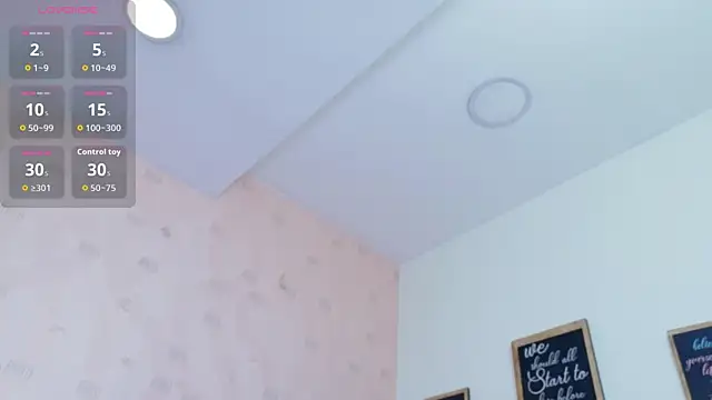 Snapshot of littleebonymommy chatting on June 2026 06:45:01 PM littleebonymommy online show from June 2026 06:45:01 PM
