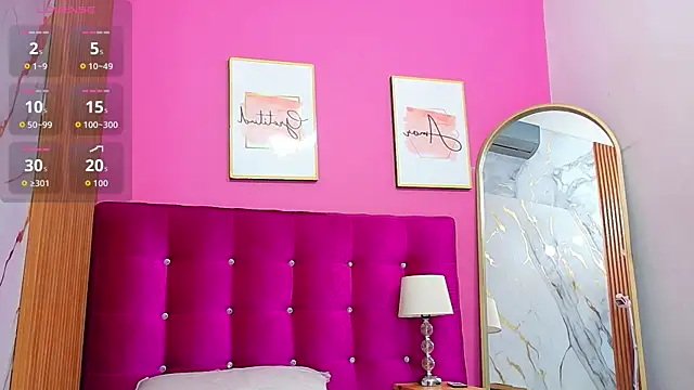 Snapshot of littleebonymommy chatting on July 2026 07:34:02 PM littleebonymommy online show from July 2026 07:34:02 PM