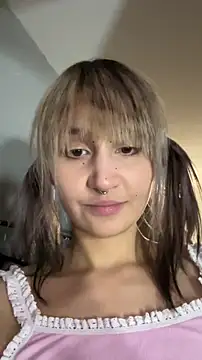 Snapshot of bigbabykiki chatting on May 2026 06:26:02 PM bigbabykiki online show from May 2026 06:26:02 PM