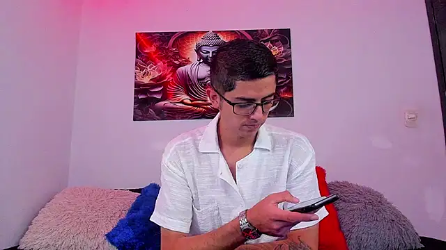 Snapshot of Ethan_Sai___ chatting on October 2025 09:17:02 PM Ethan Sai online show from October 2025 09:17:02 PM