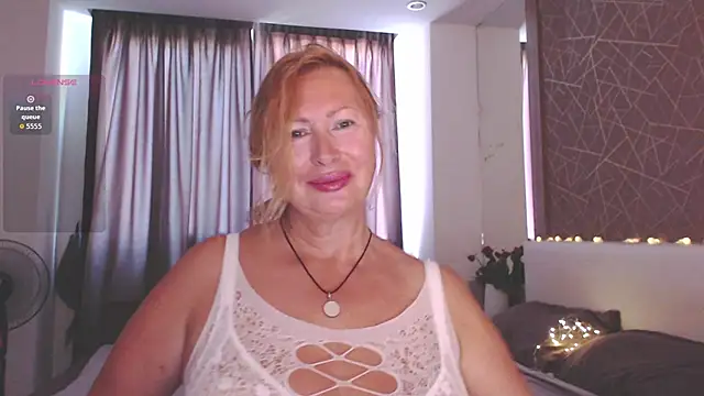 Snapshot of _Monika_sun_ chatting on May 2026 01:22:02 AM Monika sun online show from May 2026 01:22:02 AM