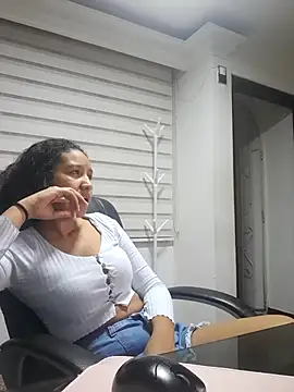 Snapshot of cute_mia23 chatting on January 2025 05:11:02 AM cute mia23 online show from January 2025 05:11:02 AM