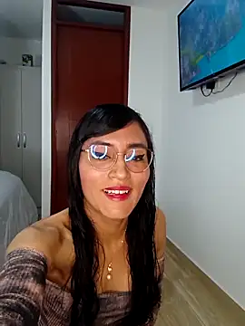 Snapshot of SophieBaker__ chatting on March 2025 01:03:02 AM SophieBaker online show from March 2025 01:03:02 AM