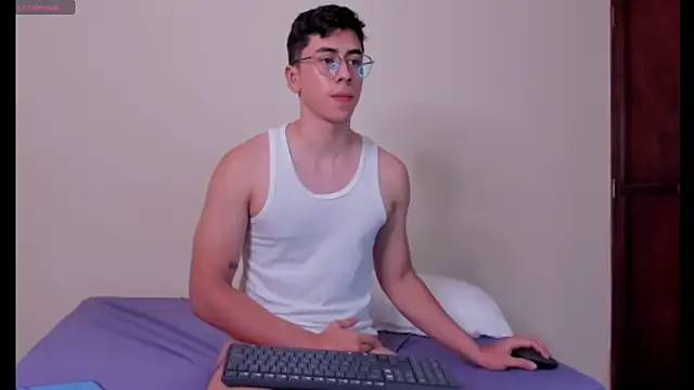 Snapshot of Alexx_oconnor chatting on December 2024 05:54:02 PM Alexx oconnor online show from December 2024 05:54:02 PM