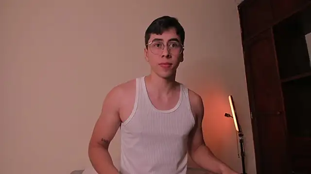 Snapshot of Alexx_oconnor chatting on January 2025 06:12:01 AM Alexx oconnor online show from January 2025 06:12:01 AM