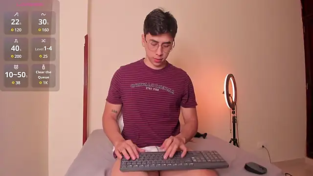 Snapshot of Alexx_oconnor chatting on February 2025 02:35:02 PM Alexx oconnor online show from February 2025 02:35:02 PM