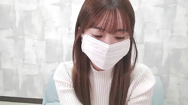 LOVE MOMO LOVE online show from November 2025 10:37:01 AM