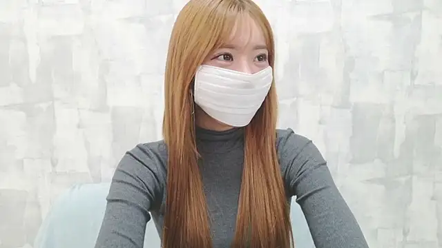 LOVE MOMO LOVE online show from February 2026 10:47:01 AM