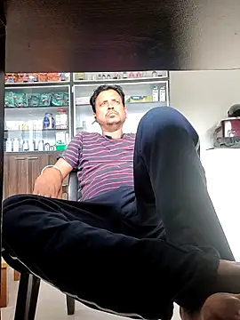 Snapshot of Raj1043 chatting on October 2025 06:14:02 AM Raj1043 online show from October 2025 06:14:02 AM