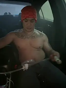 Snapshot of EatMyCake831 chatting on January 2025 03:44:01 PM EatMyCake831 online show from January 2025 03:44:01 PM