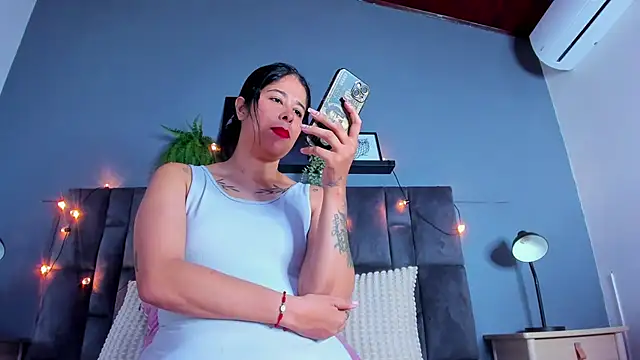 Snapshot of DulceAurora__ chatting on July 2026 01:19:01 AM DulceAurora online show from July 2026 01:19:01 AM