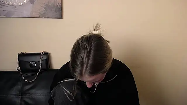  Nicole new online show from December 2025 02:46:01 PM