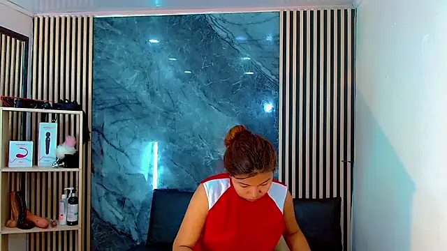 Isalombardi online show from October 2025 03:50:02 AM