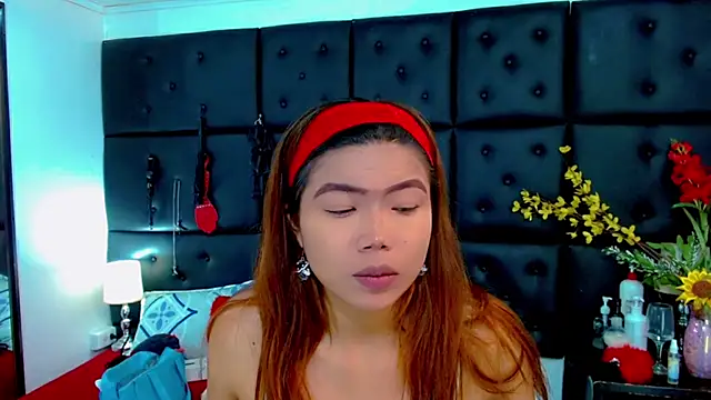 Snapshot of Isalombardi chatting on May 2026 03:04:02 AM Isalombardi online show from May 2026 03:04:02 AM