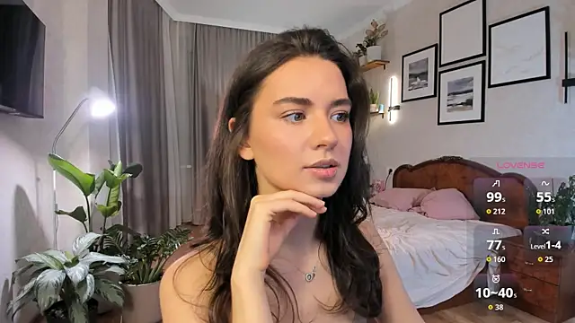 NicoleLuv online show from December 2025 05:40:02 PM