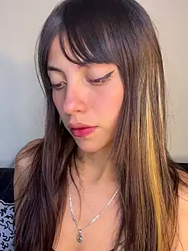 Snapshot of MiaGoth_ chatting on June 2026 01:54:01 AM MiaGoth online show from June 2026 01:54:01 AM