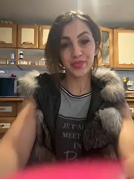 EmaSkyes online show from September 2025 04:47:01 AM