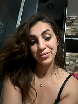 EmaSkyes online show from November 2025 06:39:01 PM