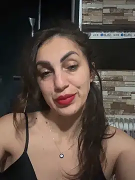 EmaSkyes online show from November 2025 07:24:02 PM