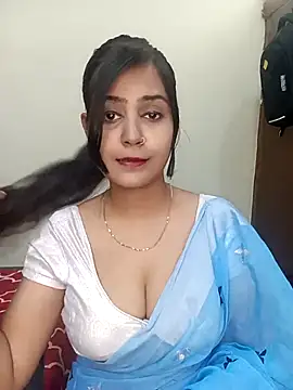 Snapshot of Miss-Riyasingh chatting on April 2026 04:04:01 AM Miss-Riyasingh online show from April 2026 04:04:01 AM