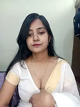 Snapshot of Miss-Riyasingh chatting on April 2026 05:27:02 AM Miss-Riyasingh online show from April 2026 05:27:02 AM