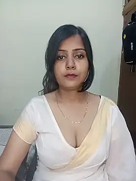 Snapshot of Miss-Riyasingh chatting on May 2026 05:20:02 PM Miss-Riyasingh online show from May 2026 05:20:02 PM