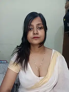 Snapshot of Miss-Riyasingh chatting on May 2026 05:07:02 PM Miss-Riyasingh online show from May 2026 05:07:02 PM