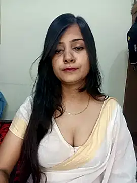 Snapshot of Miss-Riyasingh chatting on May 2026 06:04:01 PM Miss-Riyasingh online show from May 2026 06:04:01 PM