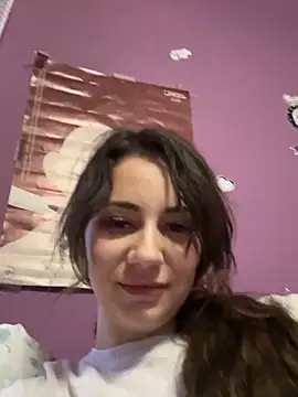 Snapshot of BelleSkye chatting on March 2025 02:34:01 PM BelleSkye online show from March 2025 02:34:01 PM