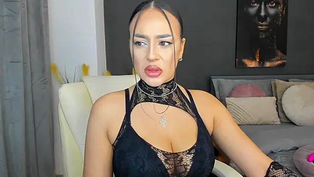 Snapshot of Sonia__Rey chatting on February 2025 04:03:02 AM Sonia  Rey online show from February 2025 04:03:02 AM