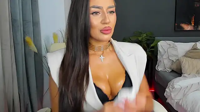 Snapshot of Sonia__Rey chatting on October 2025 10:07:01 PM Sonia  Rey online show from October 2025 10:07:01 PM