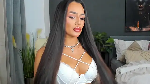 Snapshot of Sonia__Rey chatting on October 2025 02:40:01 PM Sonia  Rey online show from October 2025 02:40:01 PM