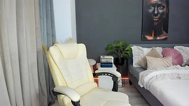 Snapshot of Sonia__Rey chatting on October 2025 01:59:02 PM Sonia  Rey online show from October 2025 01:59:02 PM