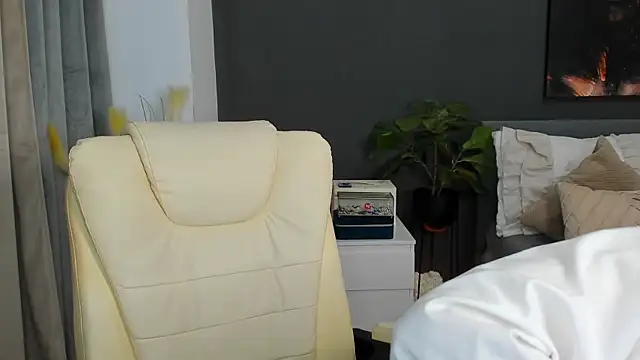 Snapshot of Sonia__Rey chatting on October 2025 03:36:02 PM Sonia  Rey online show from October 2025 03:36:02 PM