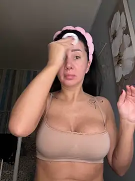 AnaRhodes online show from February 2025 08:58:02 PM