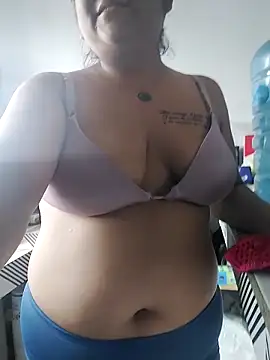 EmpaticBolillo online show from February 2026 08:06:01 PM