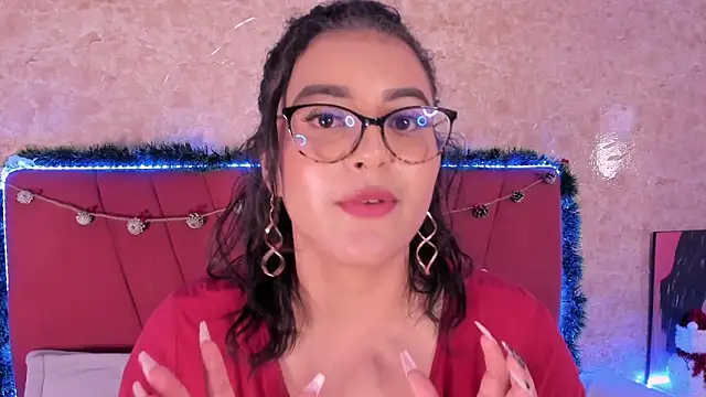 Snapshot of LorenaStevens chatting on December 2024 07:03:01 AM LorenaStevens online show from December 2024 07:03:01 AM