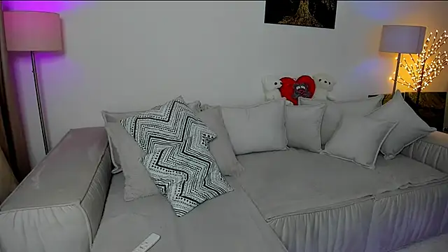 Queenofyouredreams online show from March 2025 03:50:01 AM