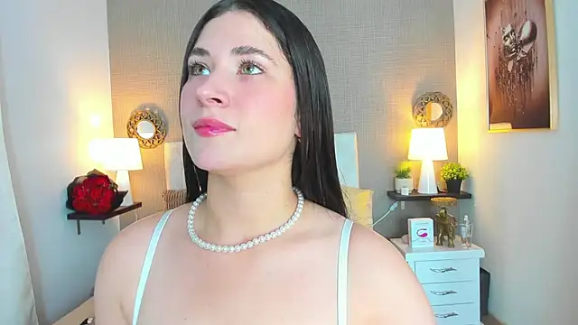 ValeryLovee online show from December 2025 03:00:01 AM