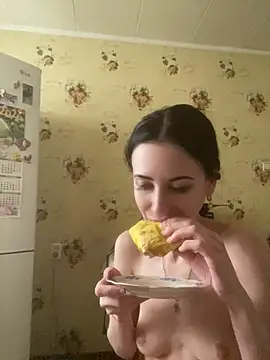 Starry Siren online show from April 2026 08:18:02 AM