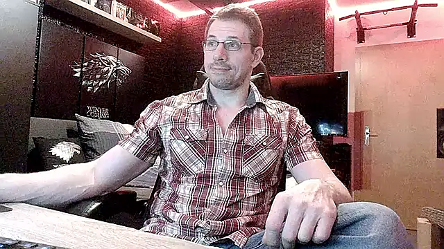 dreamwallker21 online show from April 2026 06:55:01 PM