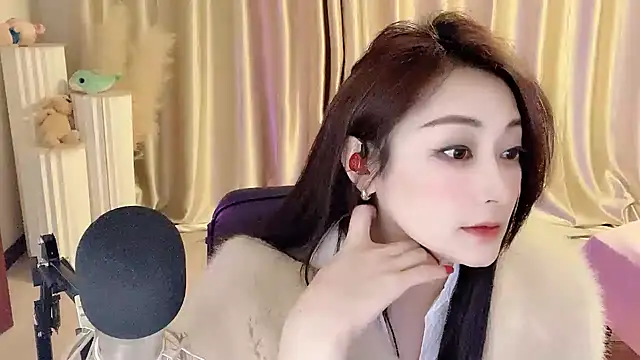 Daisy-77 online show from February 2025 11:58:02 PM