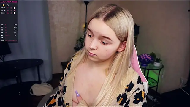 ZaraCreedon online show from February 2025 11:02:02 PM