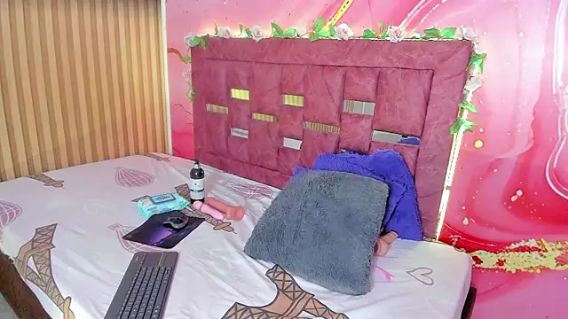 Daisy  rose online show from February 2026 03:14:02 AM