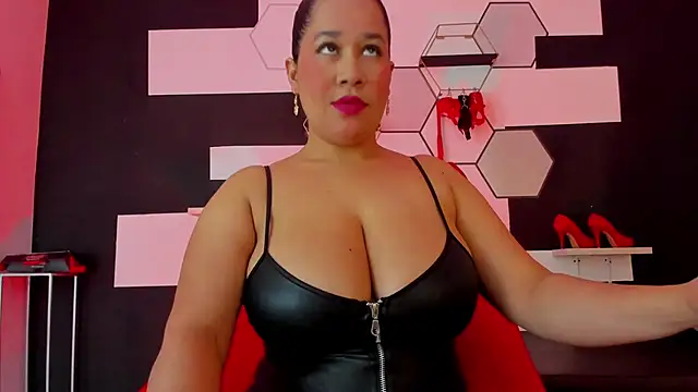 Snapshot of alondrabigtits chatting on January 2025 12:18:01 PM alondrabigtits online show from January 2025 12:18:01 PM