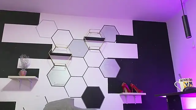 Snapshot of alondrabigtits chatting on September 2025 11:56:02 AM alondrabigtits online show from September 2025 11:56:02 AM
