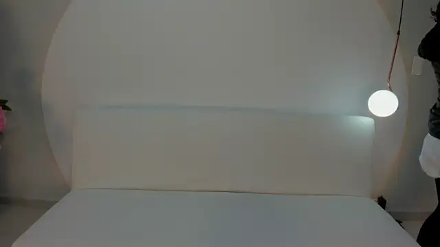 Ada Monroe10 online show from January 2026 01:48:02 PM