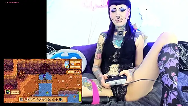 Snapshot of Purple_Coffin666 chatting on May 2026 11:15:01 AM Purple Coffin666 online show from May 2026 11:15:01 AM